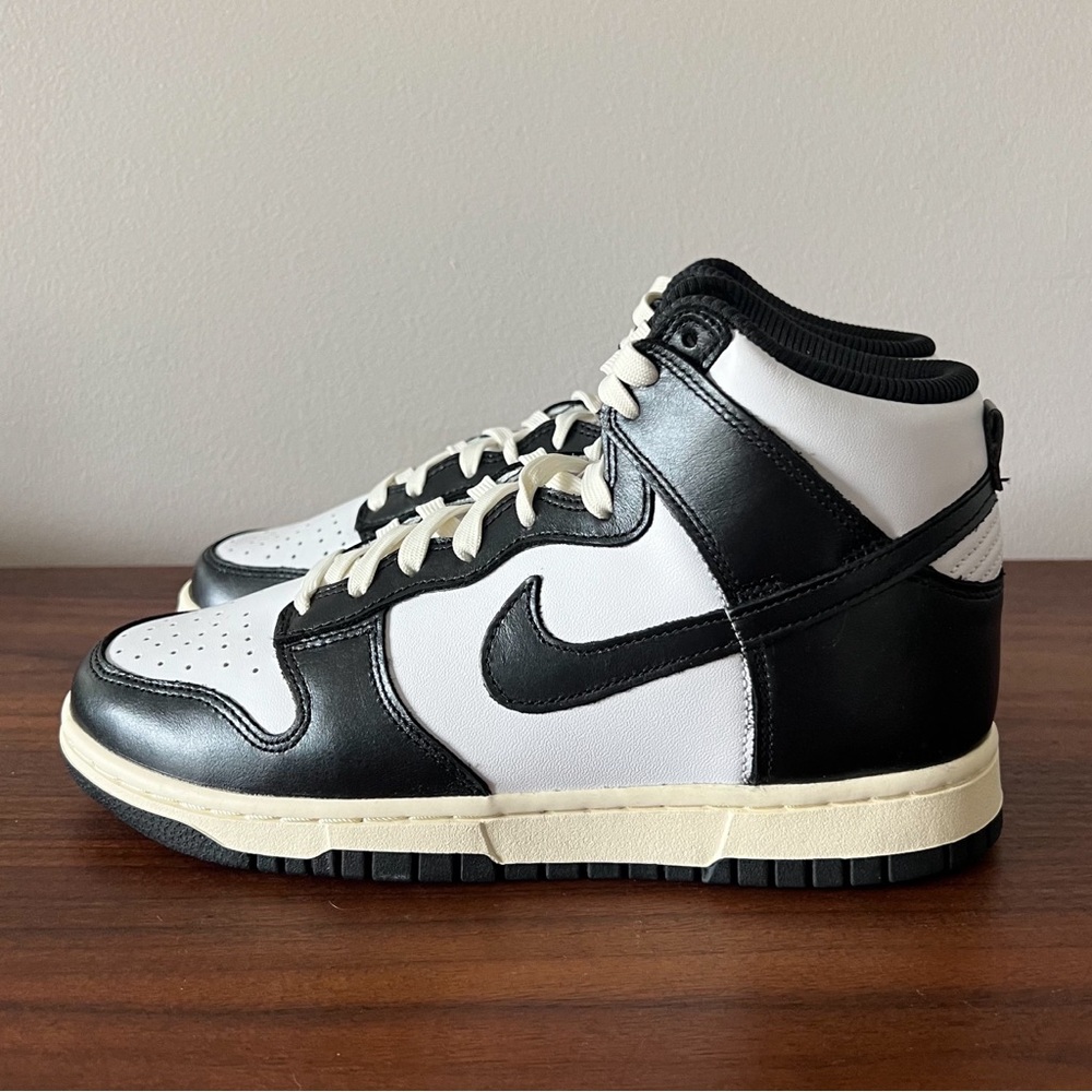 Nike Dunk High Women’s Size 8 Vintage‎ White/Black Coconut Milk DQ8581-100 - Picture 4 of 7